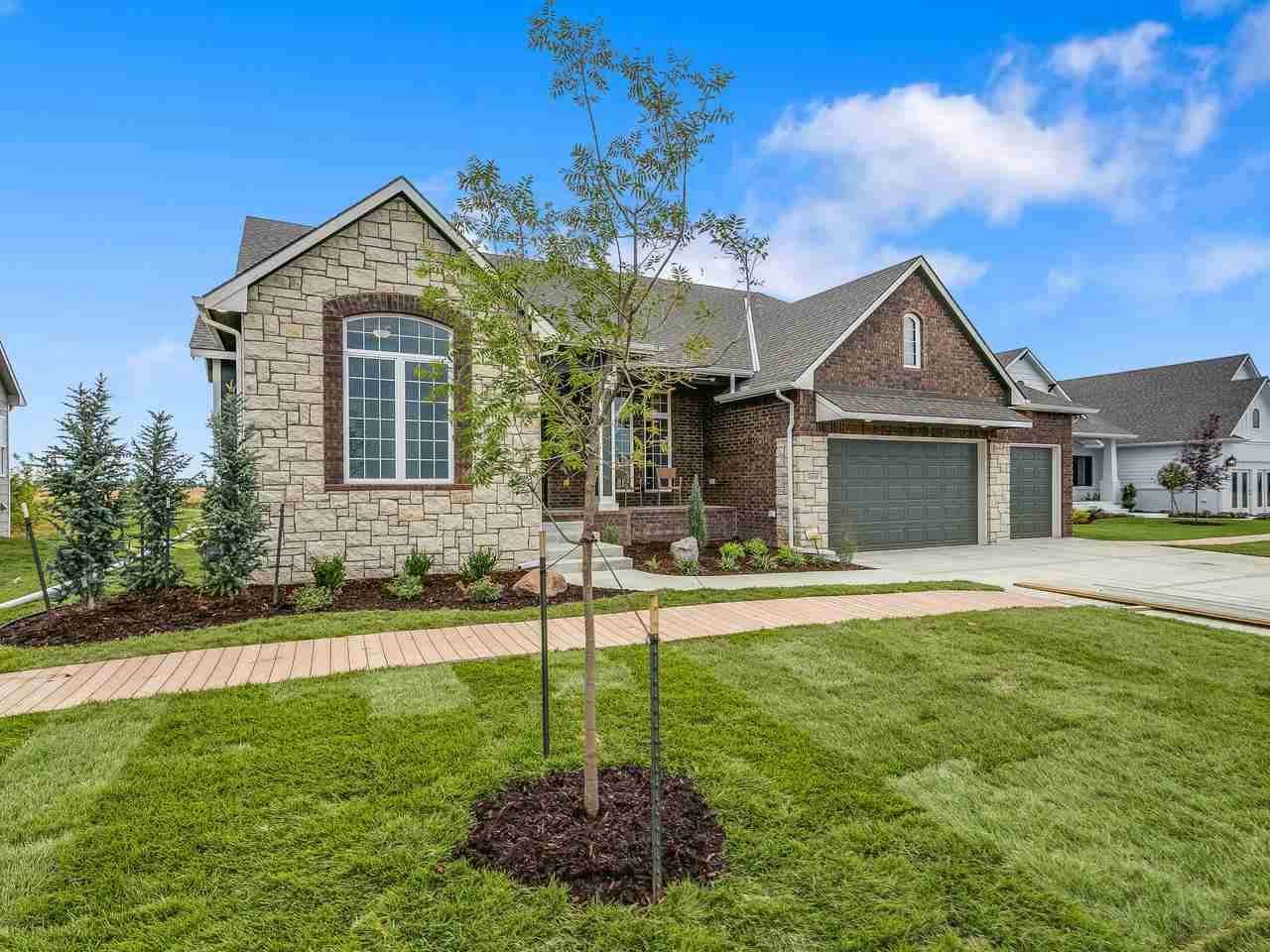 Robl Construction's brand new model home in Ritchie Development's newest subdivision, Brookfield! (3